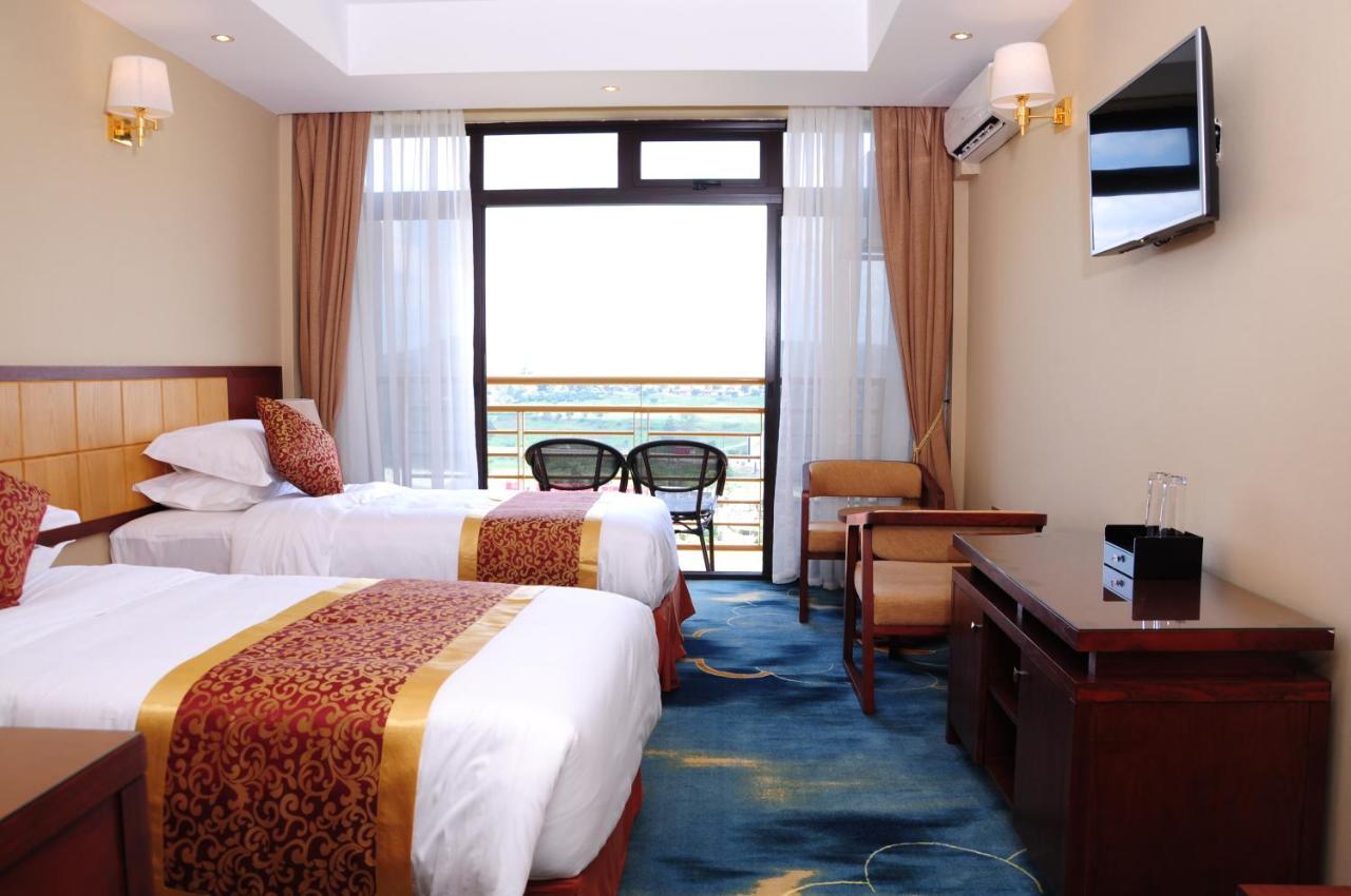 Hotel Triangle Mbarara ภายนอก รูปภาพ
