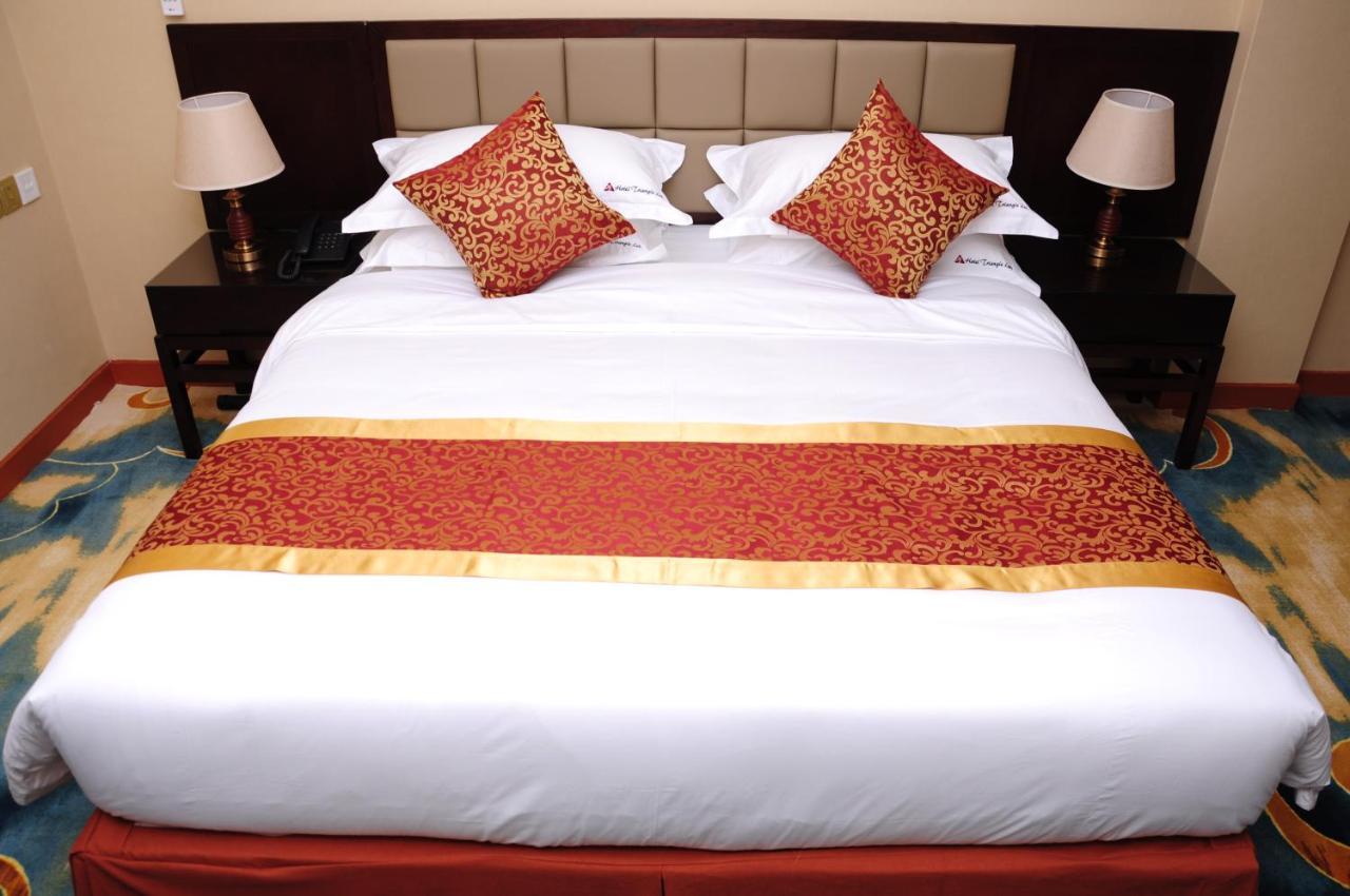 Hotel Triangle Mbarara ภายนอก รูปภาพ