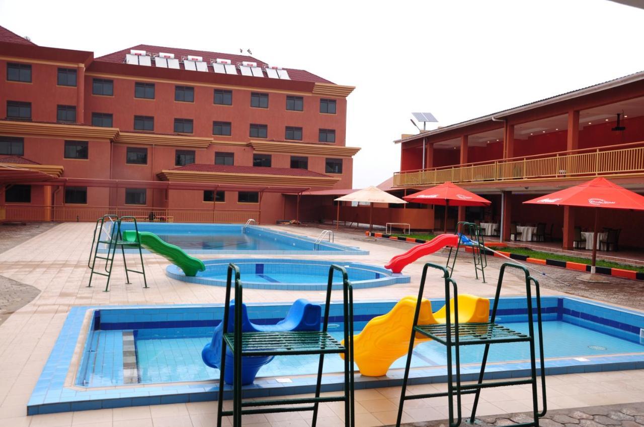 Hotel Triangle Mbarara ภายนอก รูปภาพ