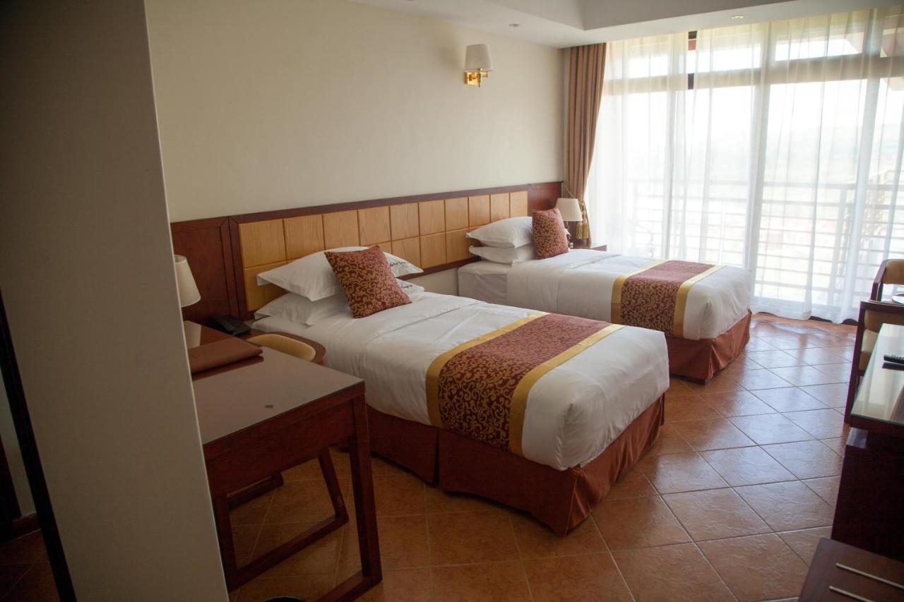 Hotel Triangle Mbarara ภายนอก รูปภาพ